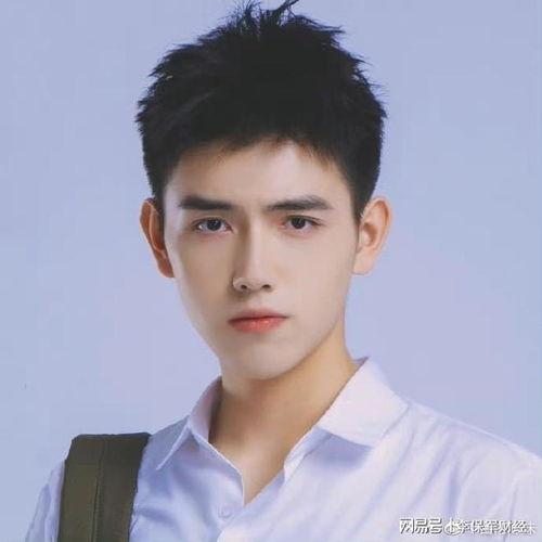 刘宪华爆料对象了吗视频,揭秘视频背后的惊人真相  第1张